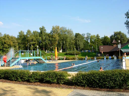 Velký bazén v aquaparku ve Frenštátě pod Radhoštěm